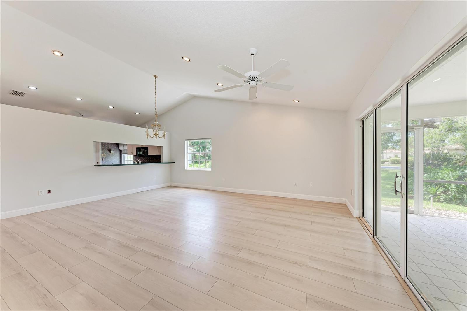 Image 11 of 36 For 7023 Woodside Oaks Circle 1