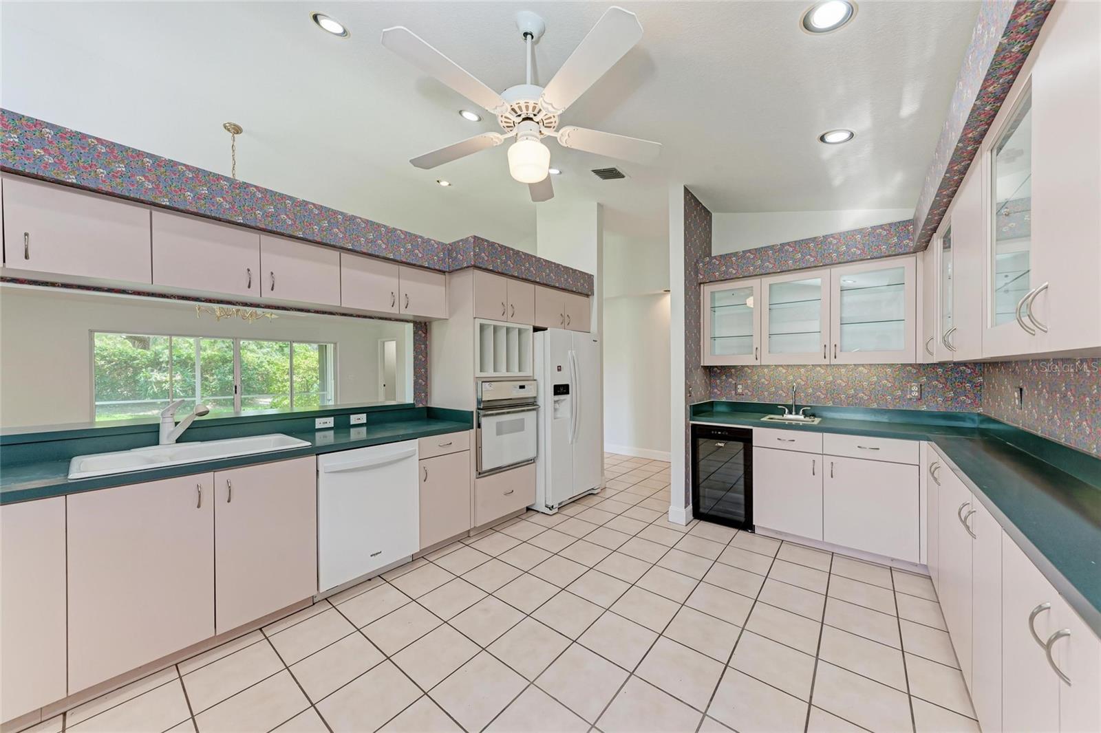 Image 16 of 36 For 7023 Woodside Oaks Circle 1