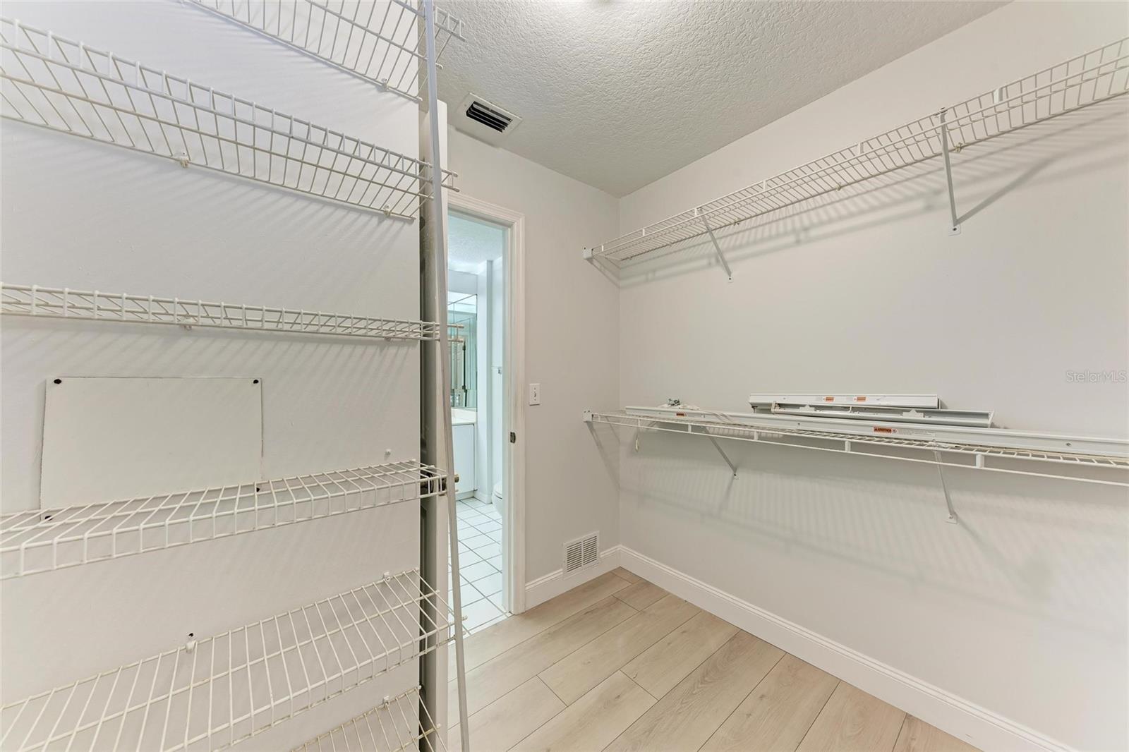 Image 25 of 36 For 7023 Woodside Oaks Circle 1