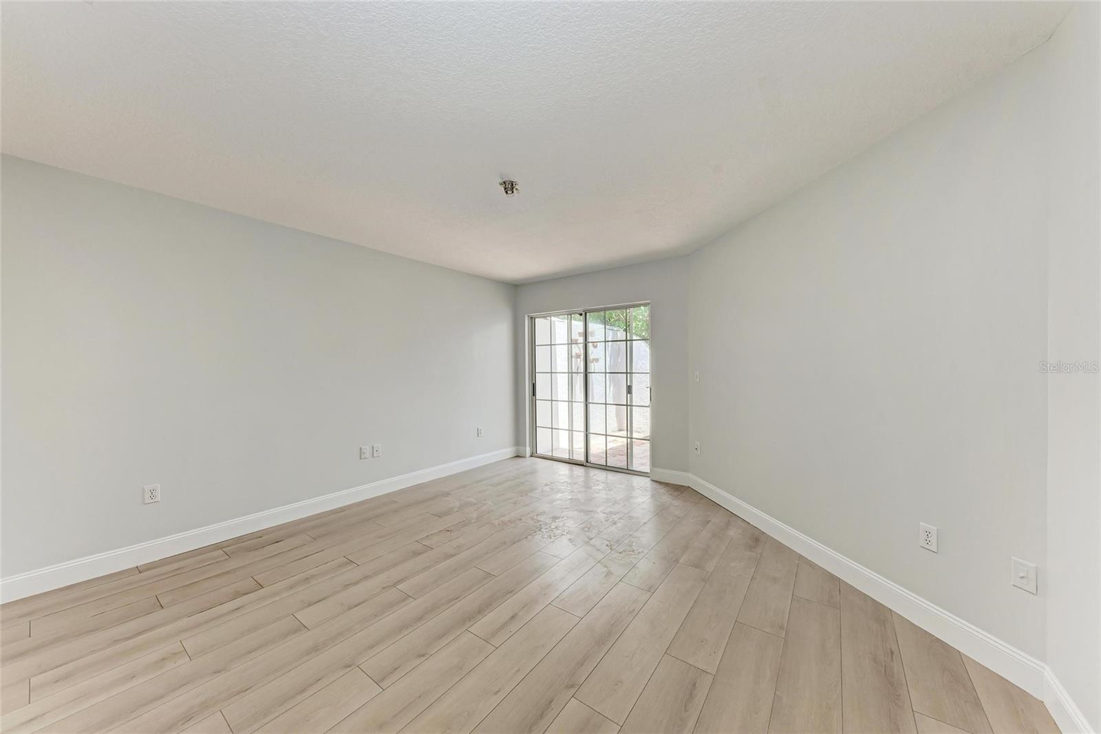 Image 26 of 36 For 7023 Woodside Oaks Circle 1