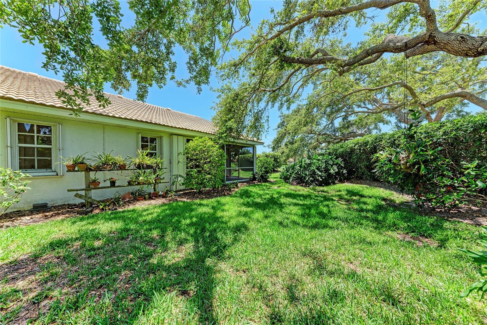 Image 6 of 36 For 7023 Woodside Oaks Circle 1