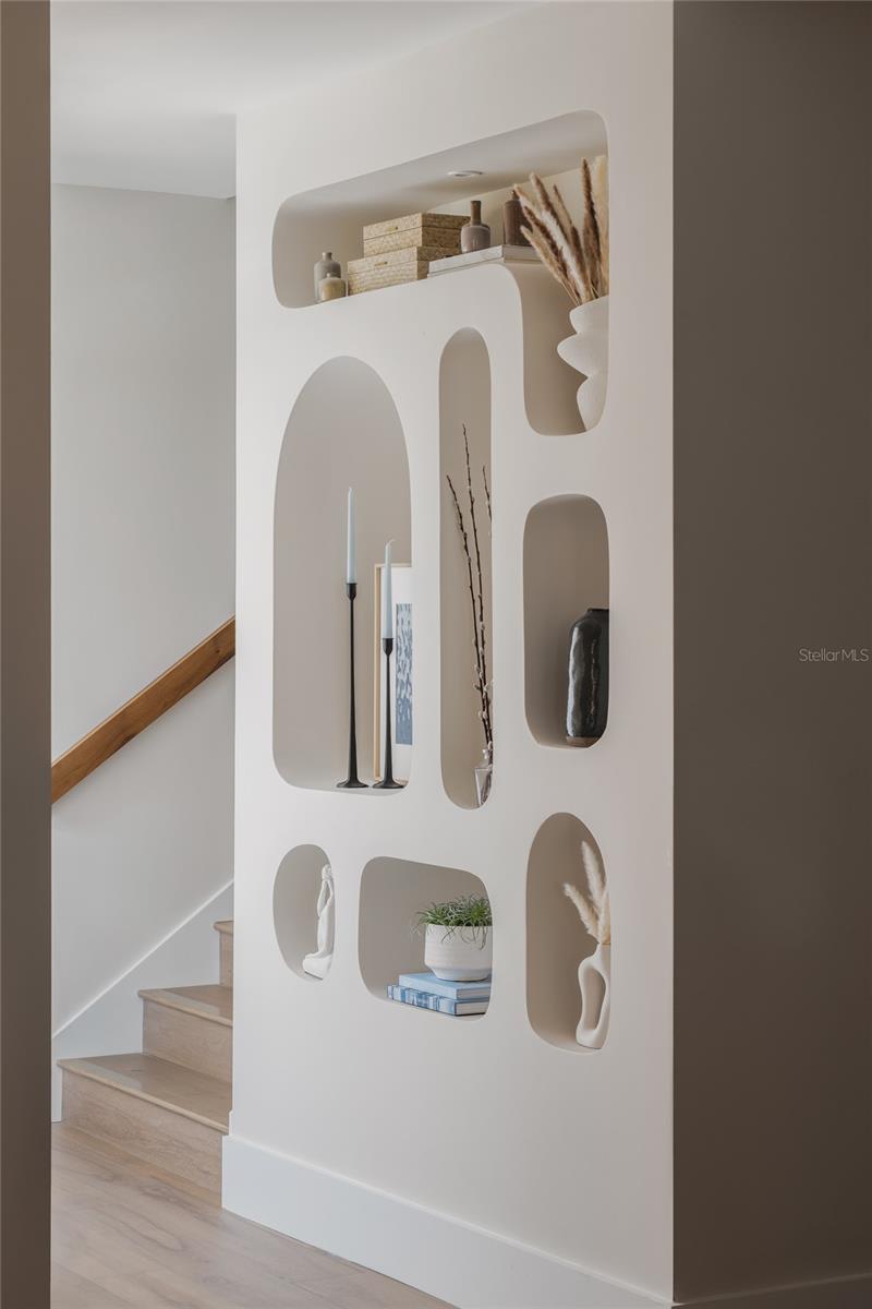Image 21 of 82 For 401 39th Street