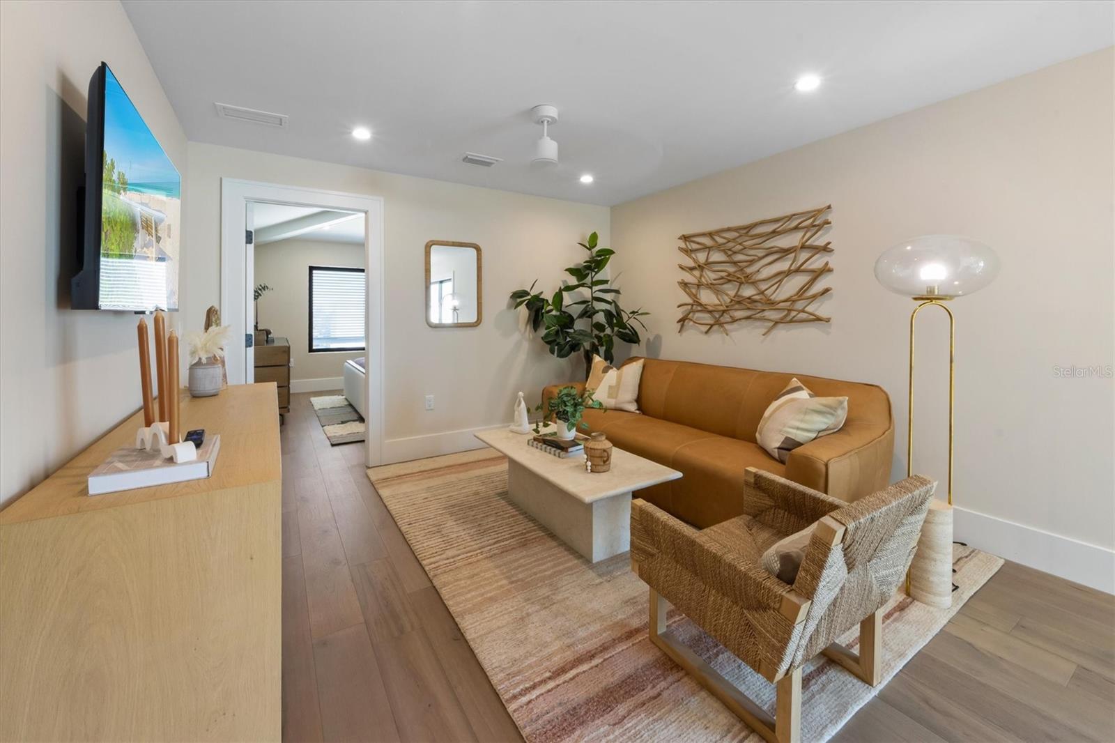 Image 49 of 82 For 401 39th Street