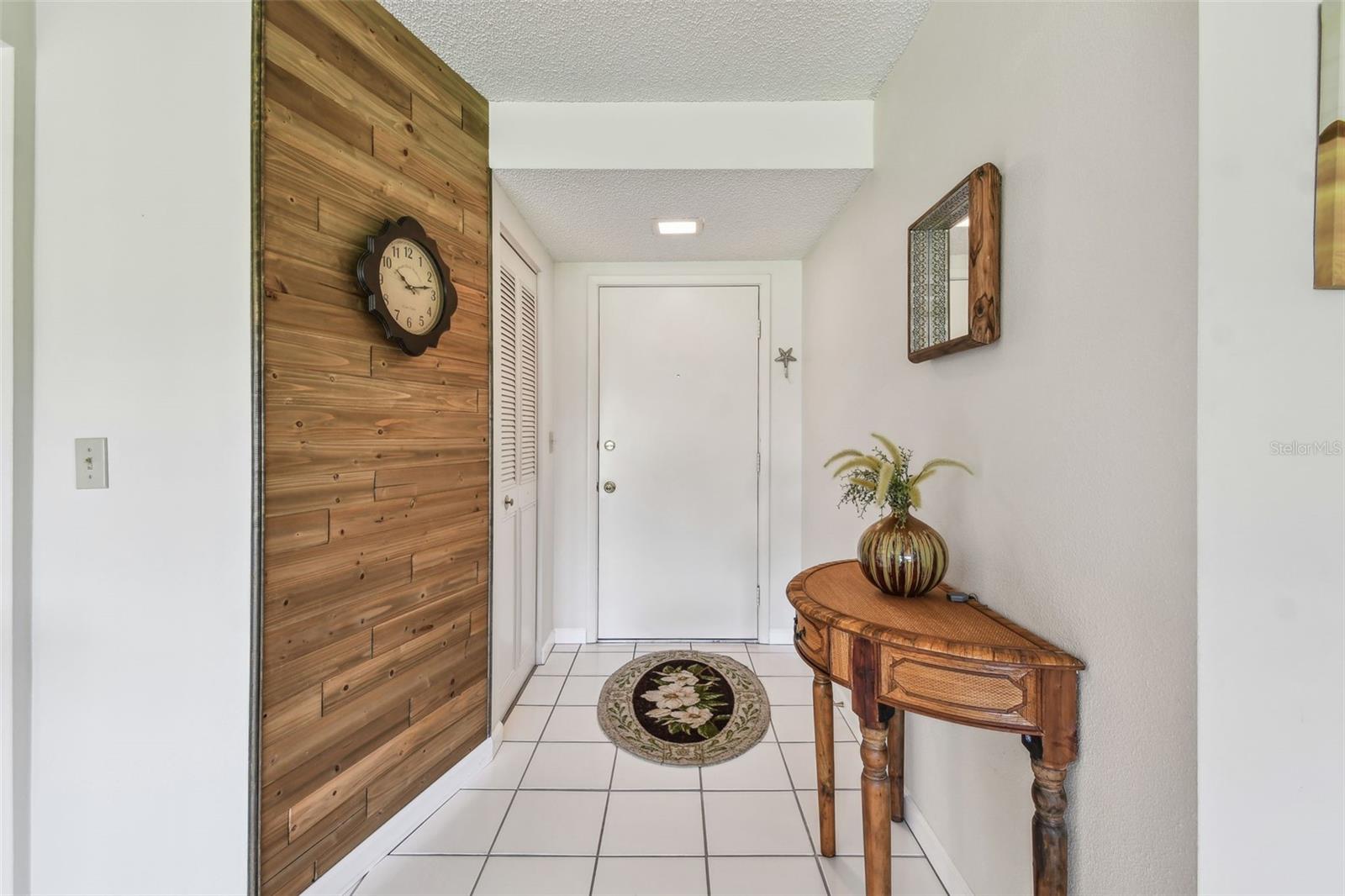 Image 16 of 61 For 3820 Ironwood Lane 104-i