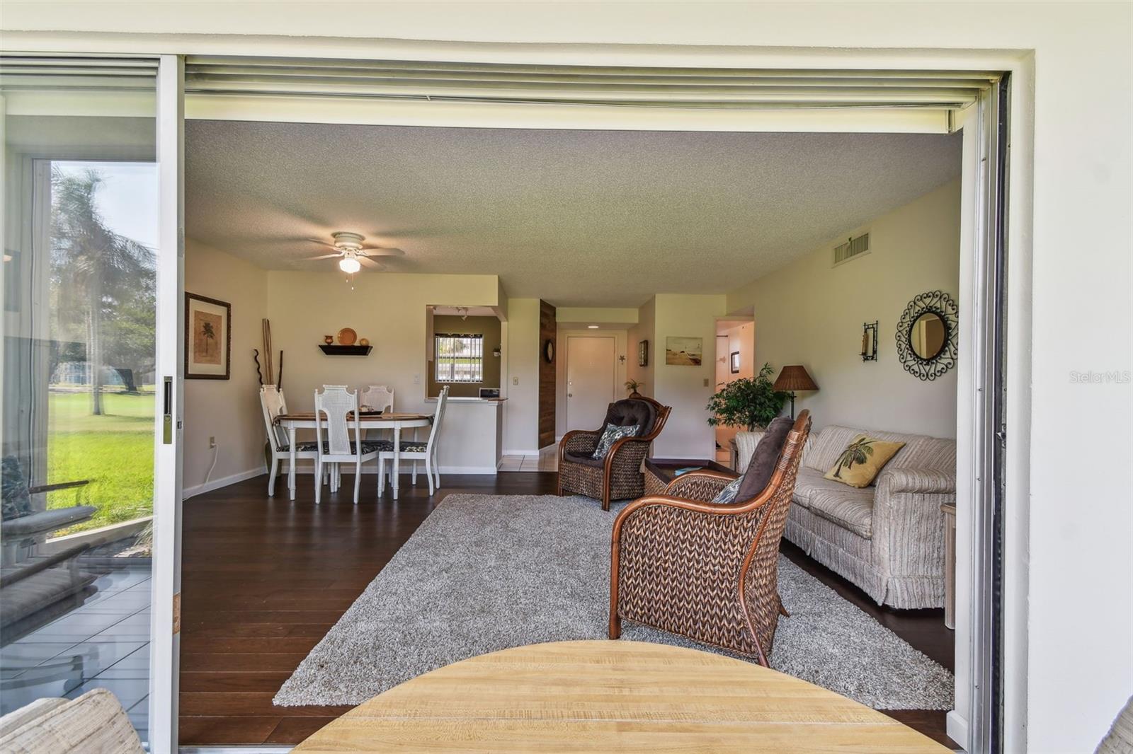 Image 36 of 61 For 3820 Ironwood Lane 104-i
