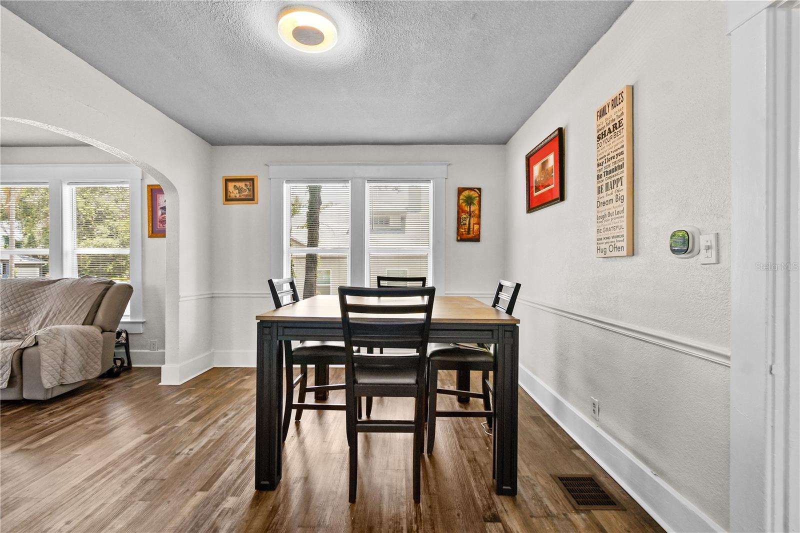 Image 11 of 33 For 766 13th Avenue S