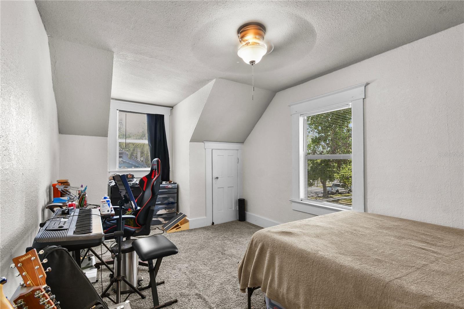 Image 30 of 33 For 766 13th Avenue S