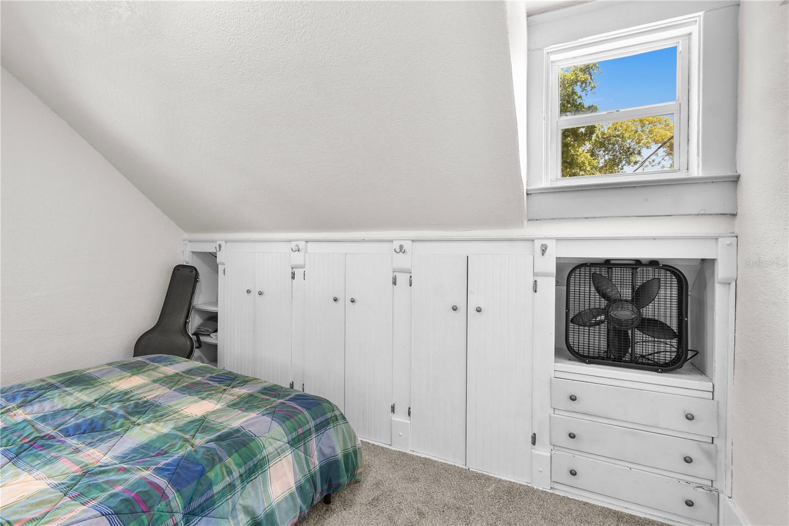 Image 31 of 33 For 766 13th Avenue S