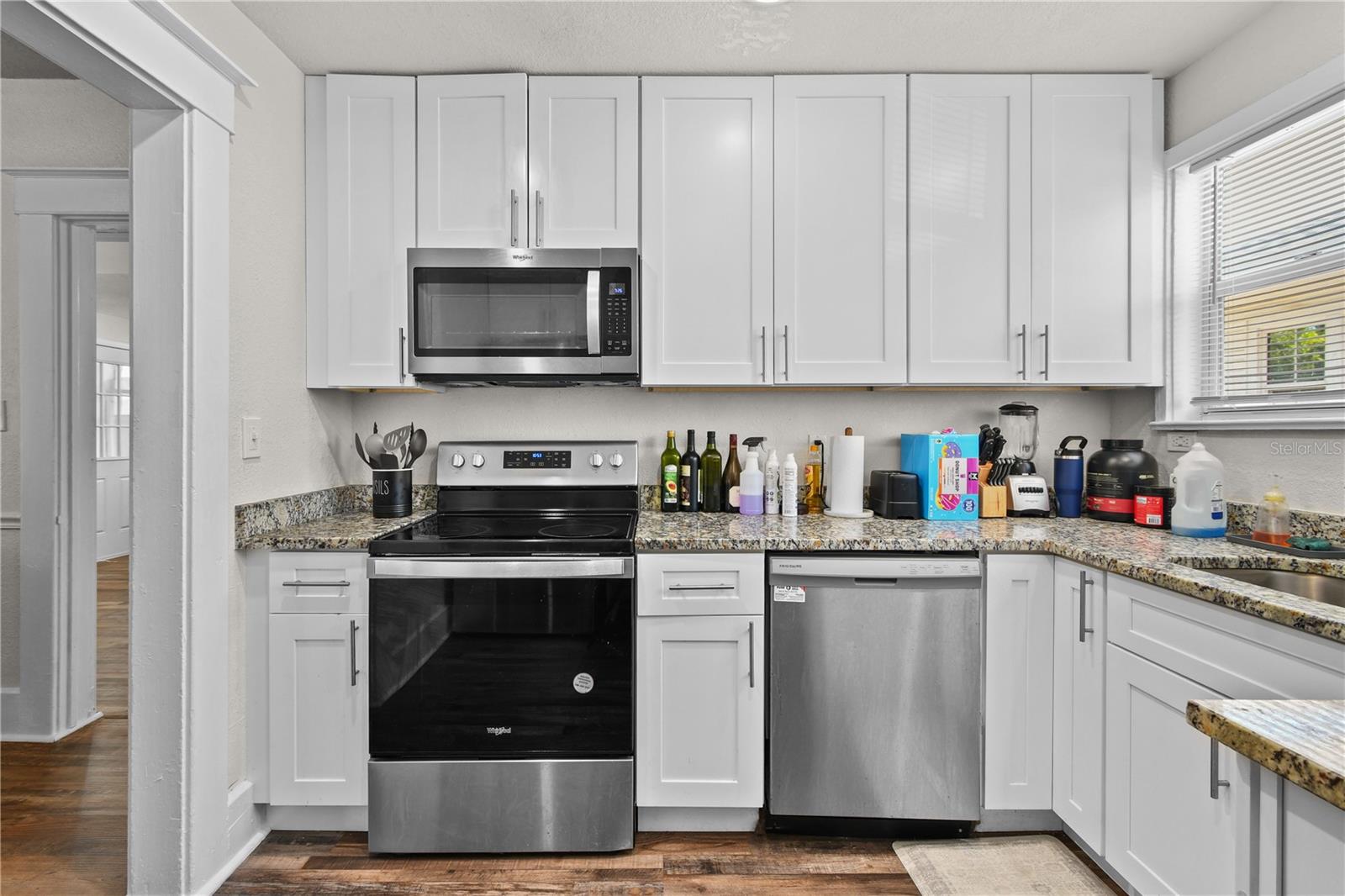 Image 9 of 33 For 766 13th Avenue S