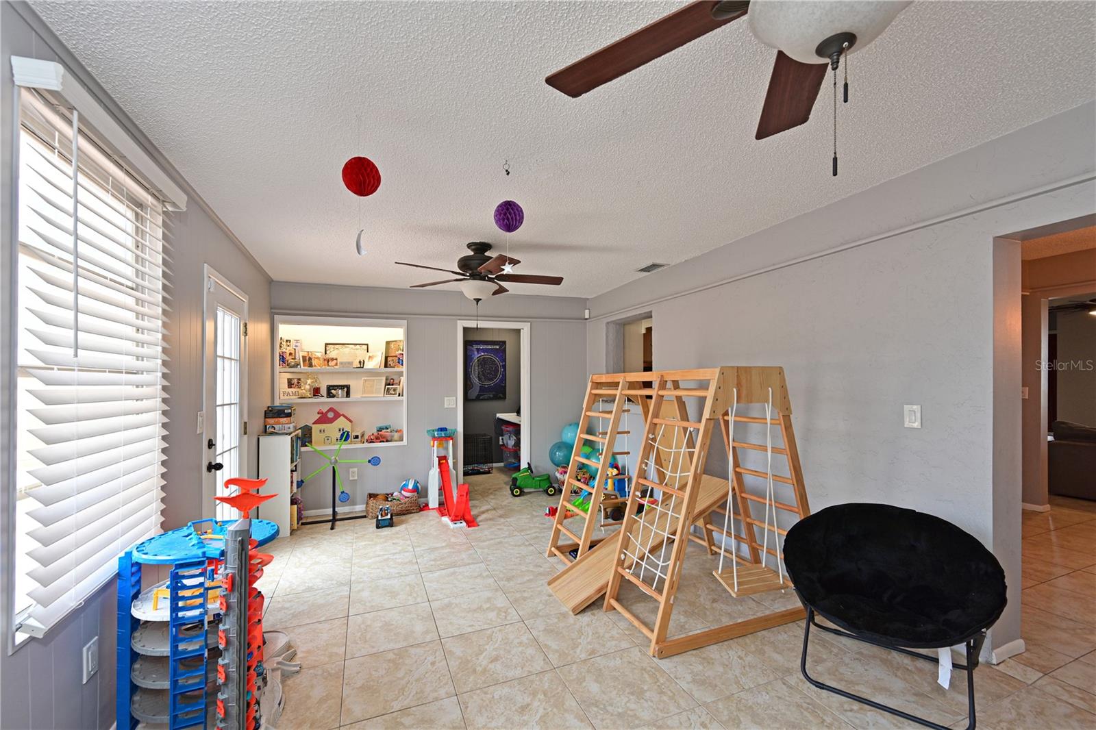 Image 10 of 25 For 3417 49th Street W
