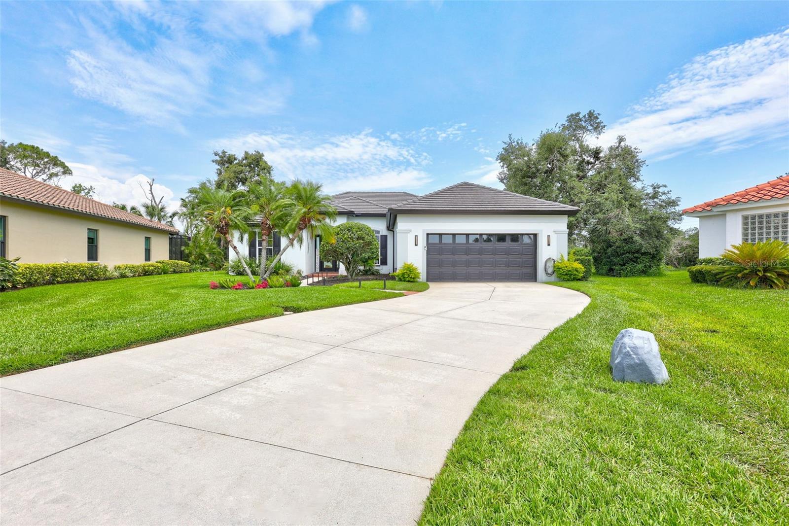 Image 5 of 66 For 5285 Far Oak Circle