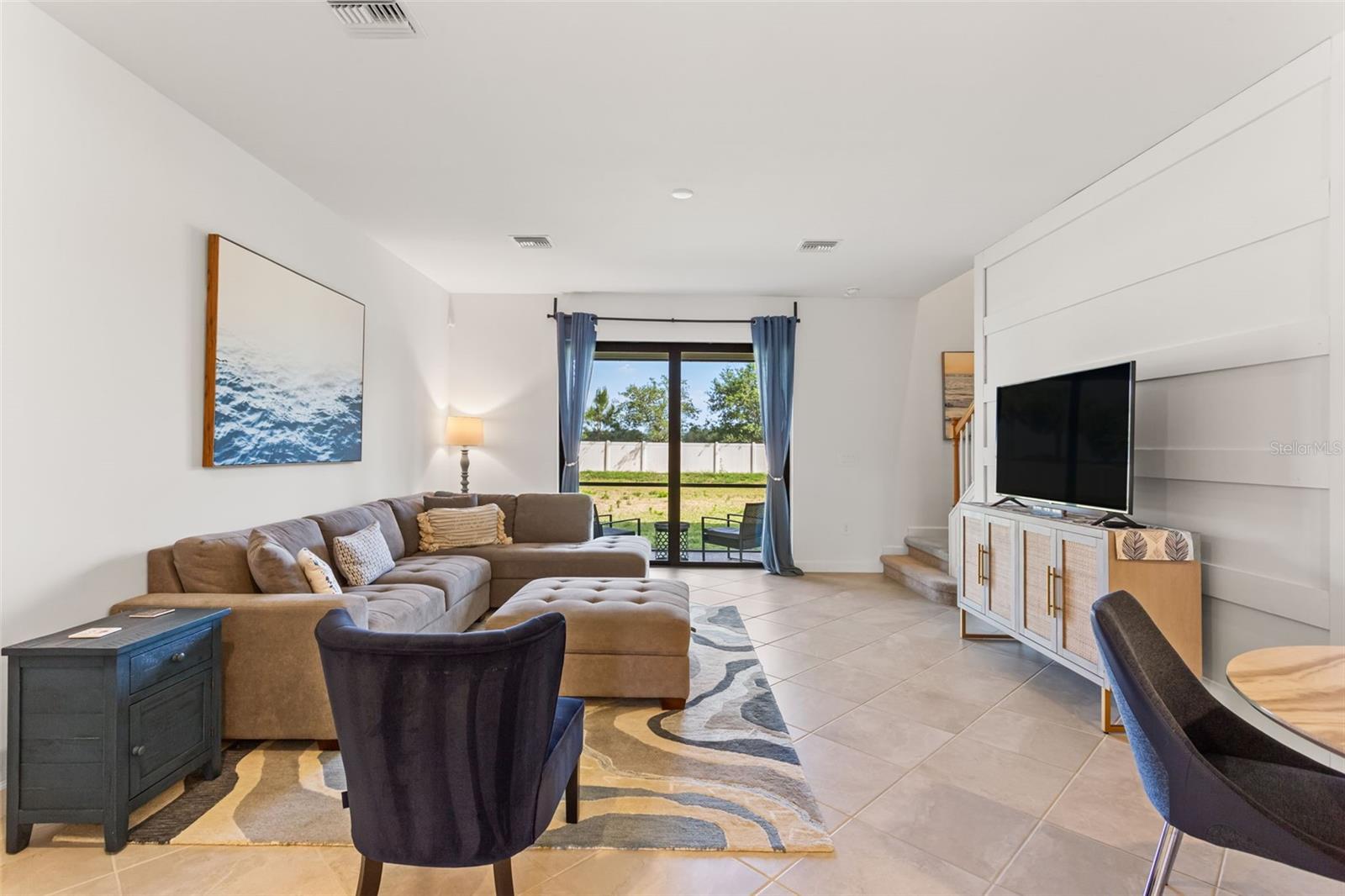 Image 15 of 43 For 14275 Pine Lodge Lane