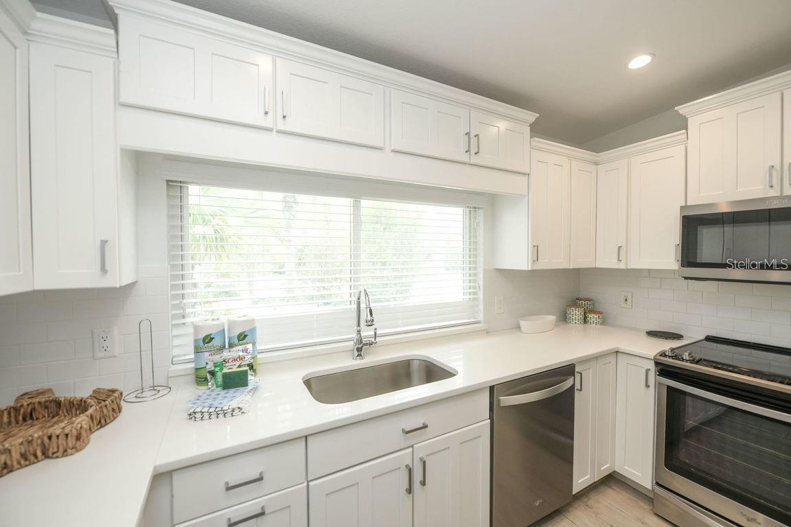 Image 33 of 52 For 102 77th Street