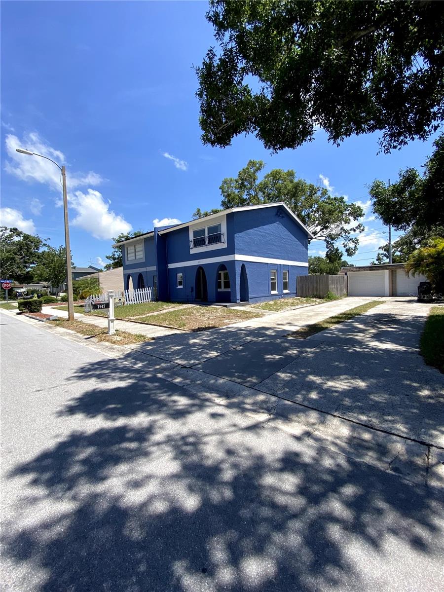 Image 41 of 44 For 1947 Los Lomas Drive