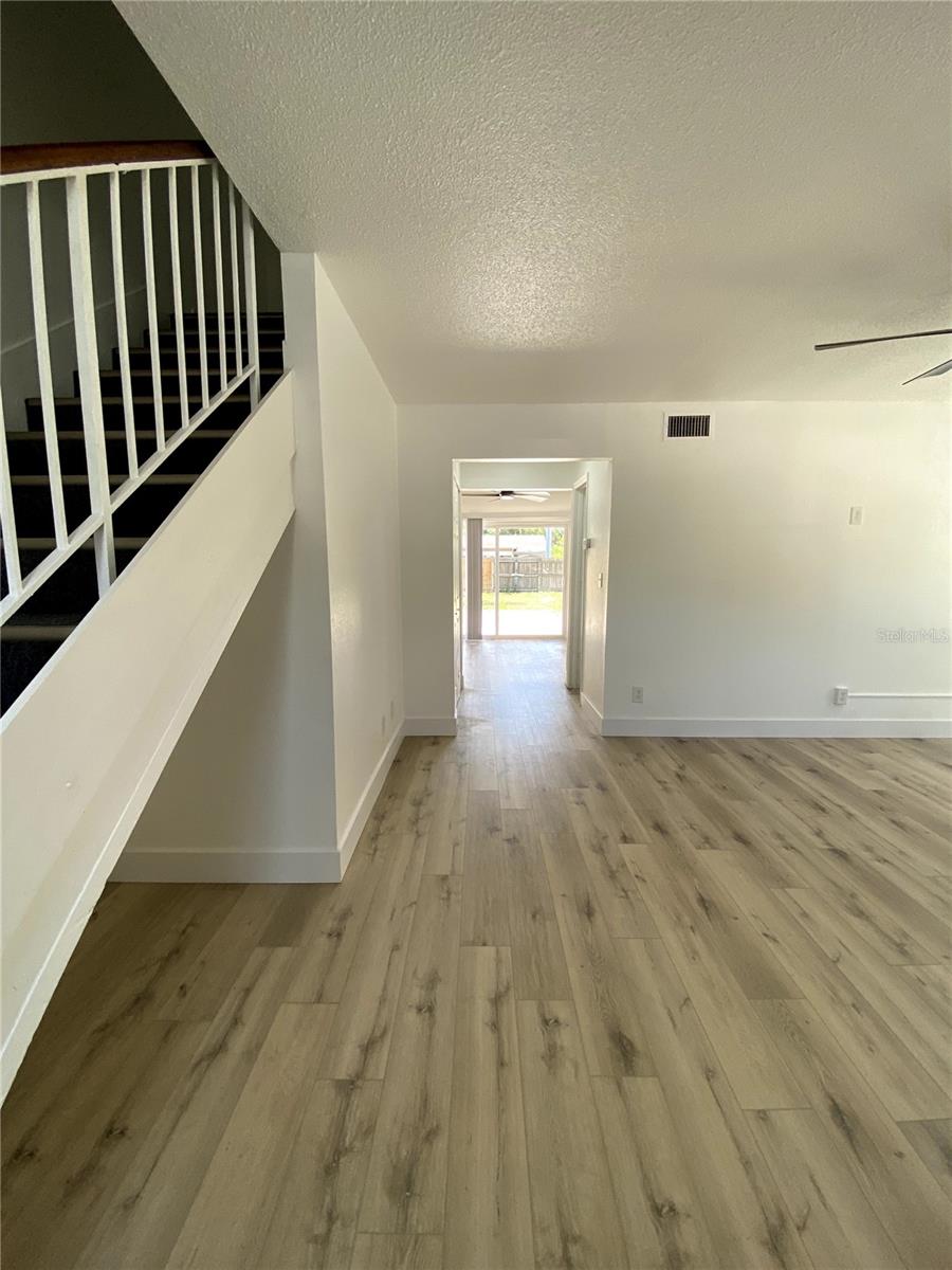 Image 5 of 44 For 1947 Los Lomas Drive