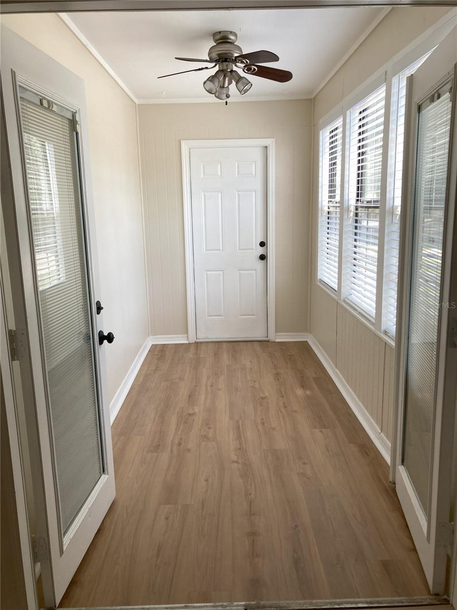Image 33 of 43 For 1135 Fairfax Glen
