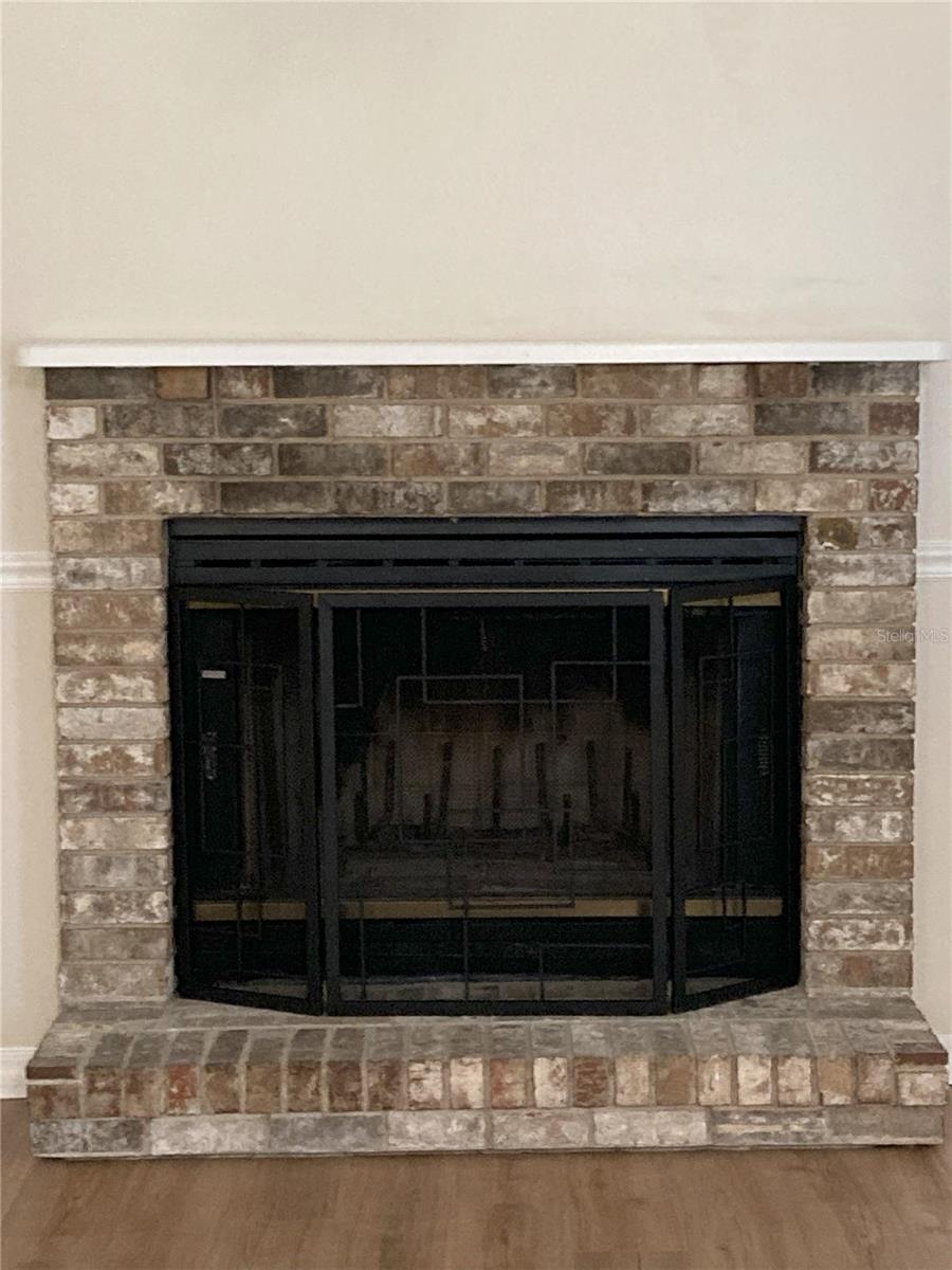 Image 4 of 43 For 1135 Fairfax Glen
