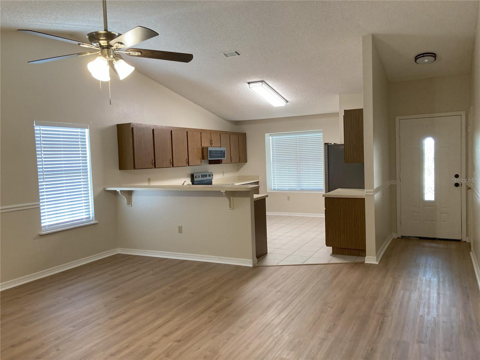 Image 5 of 43 For 1135 Fairfax Glen