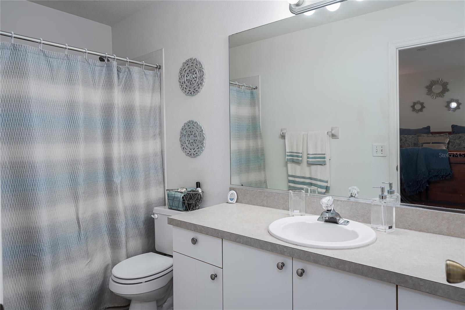 Image 15 of 25 For 4811 69th Court E