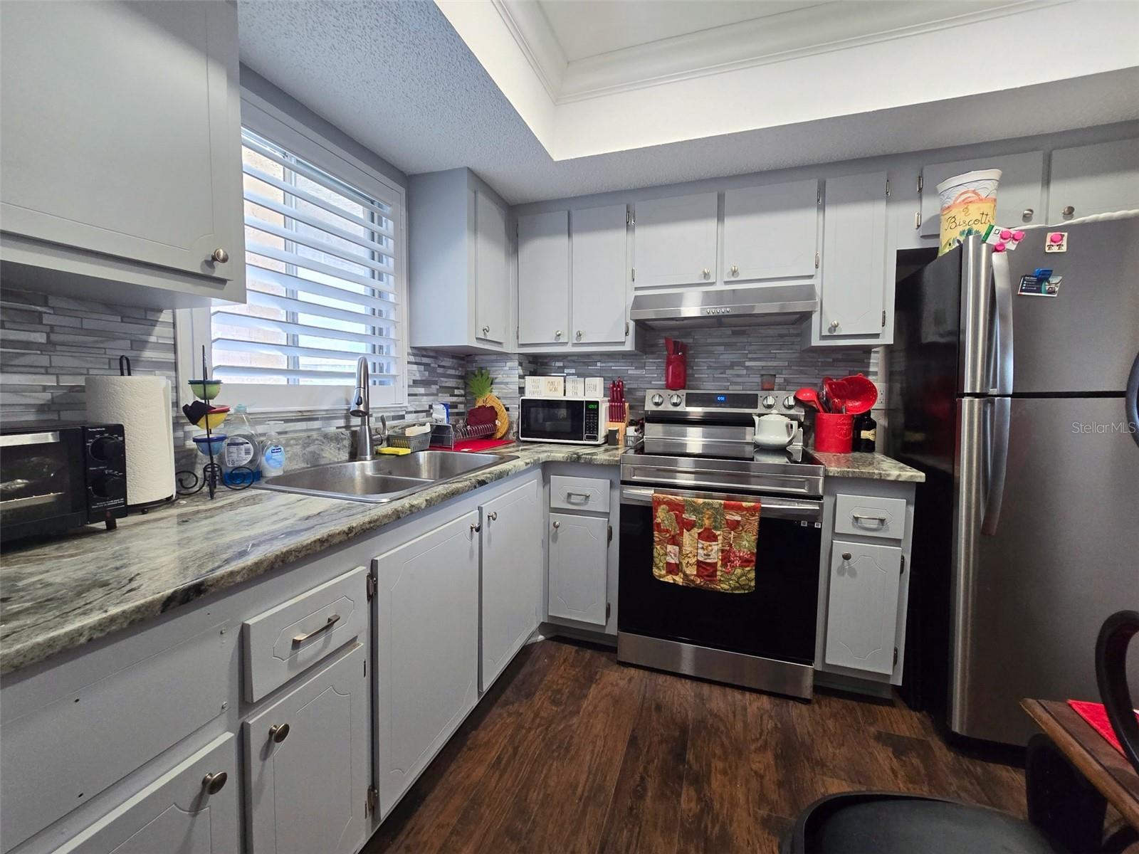 Image 11 of 22 For 3917 Lake Bayshore Drive F-307