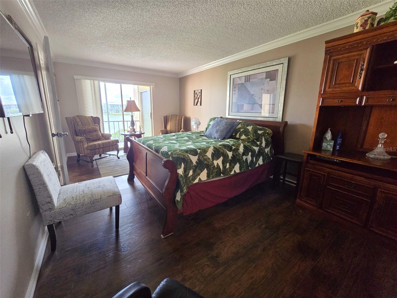 Image 16 of 22 For 3917 Lake Bayshore Drive F-307