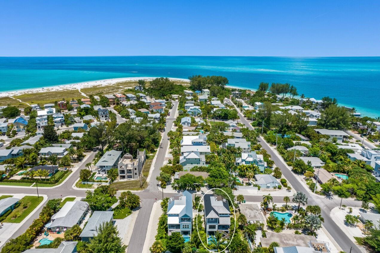 Image 3 of 52 For 421 Alamanda Road