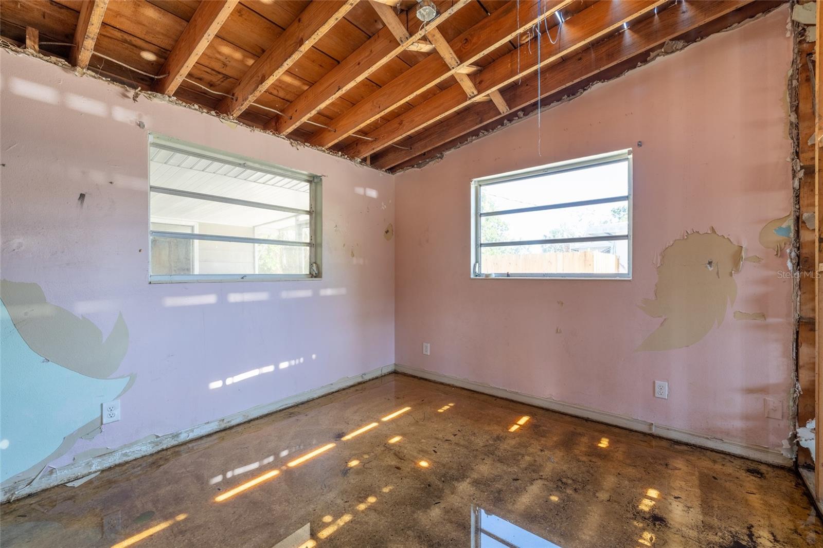 Image 17 of 29 For 5705 23rd Street W