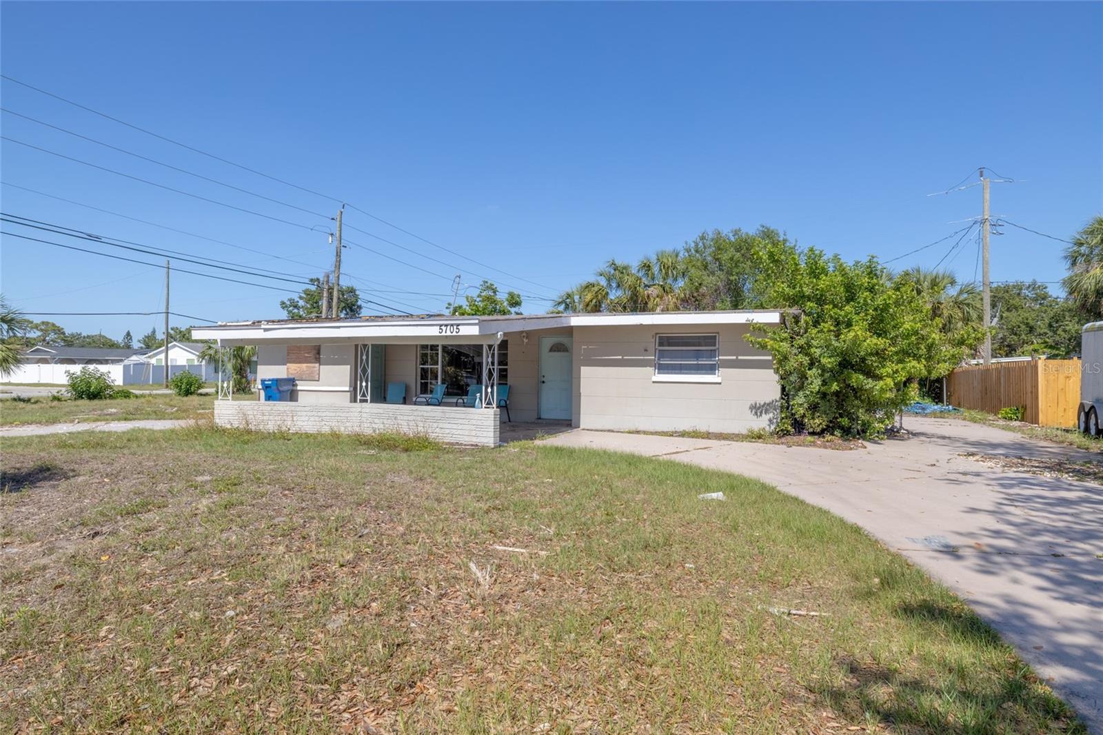 Image 20 of 29 For 5705 23rd Street W