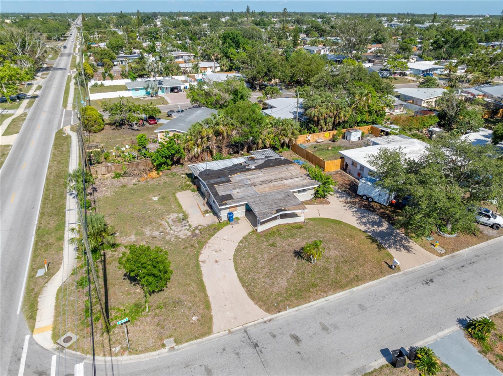 Image 4 of 29 For 5705 23rd Street W
