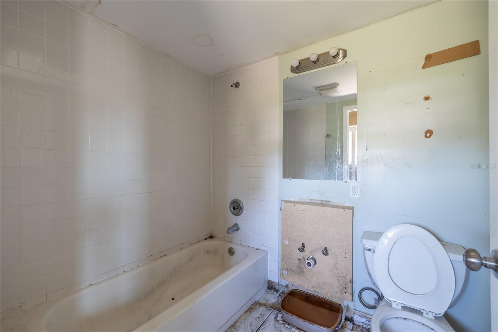 Image 9 of 29 For 5705 23rd Street W
