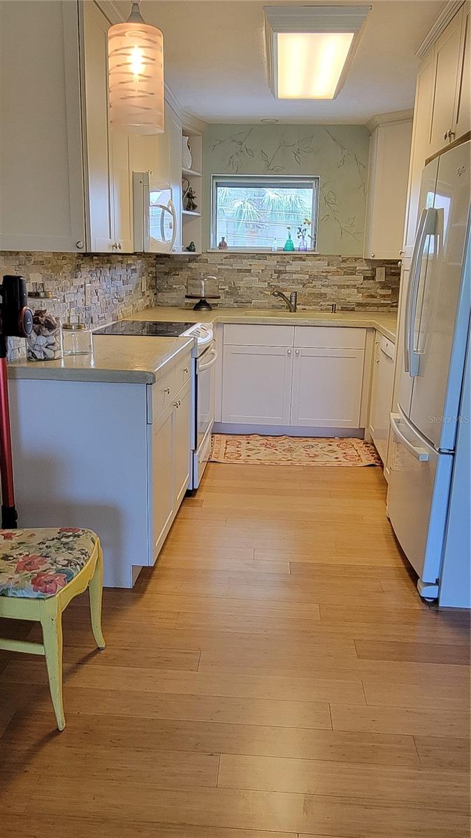 Image 11 of 35 For 2155 Wood Street B17