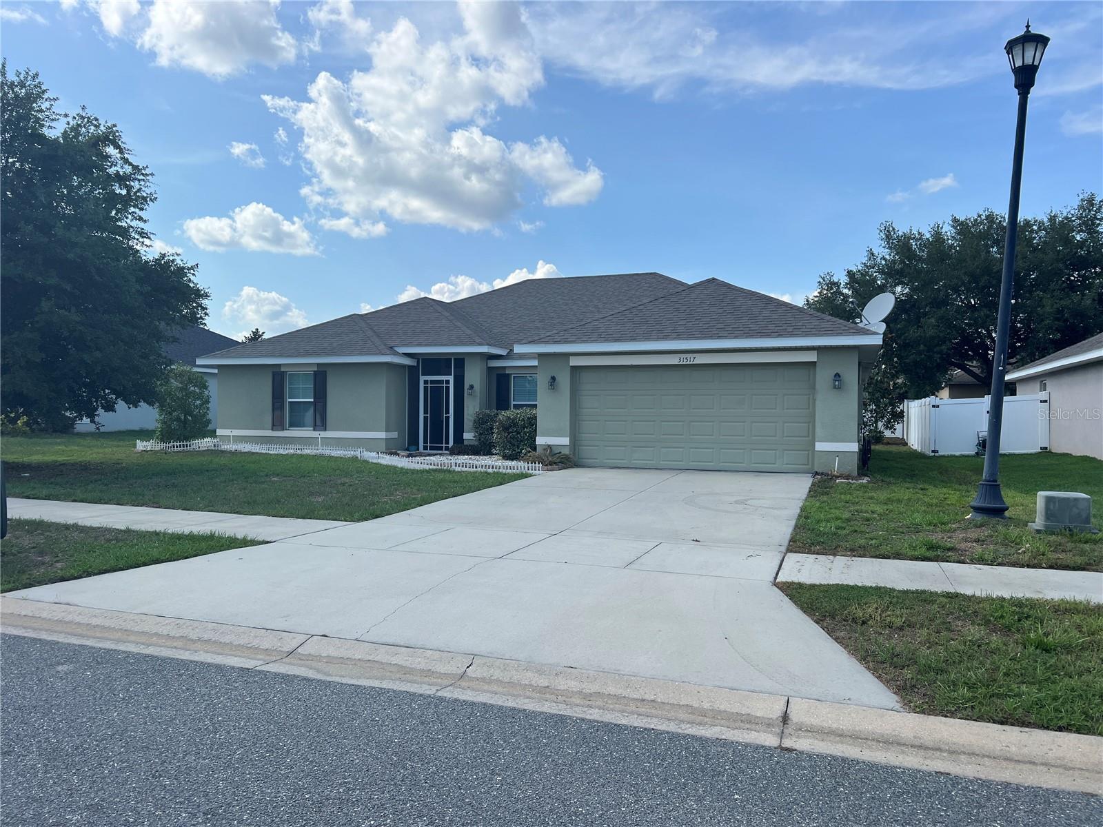 Listing Details for 31517 Broadwater Avenue, LEESBURG, FL 34748