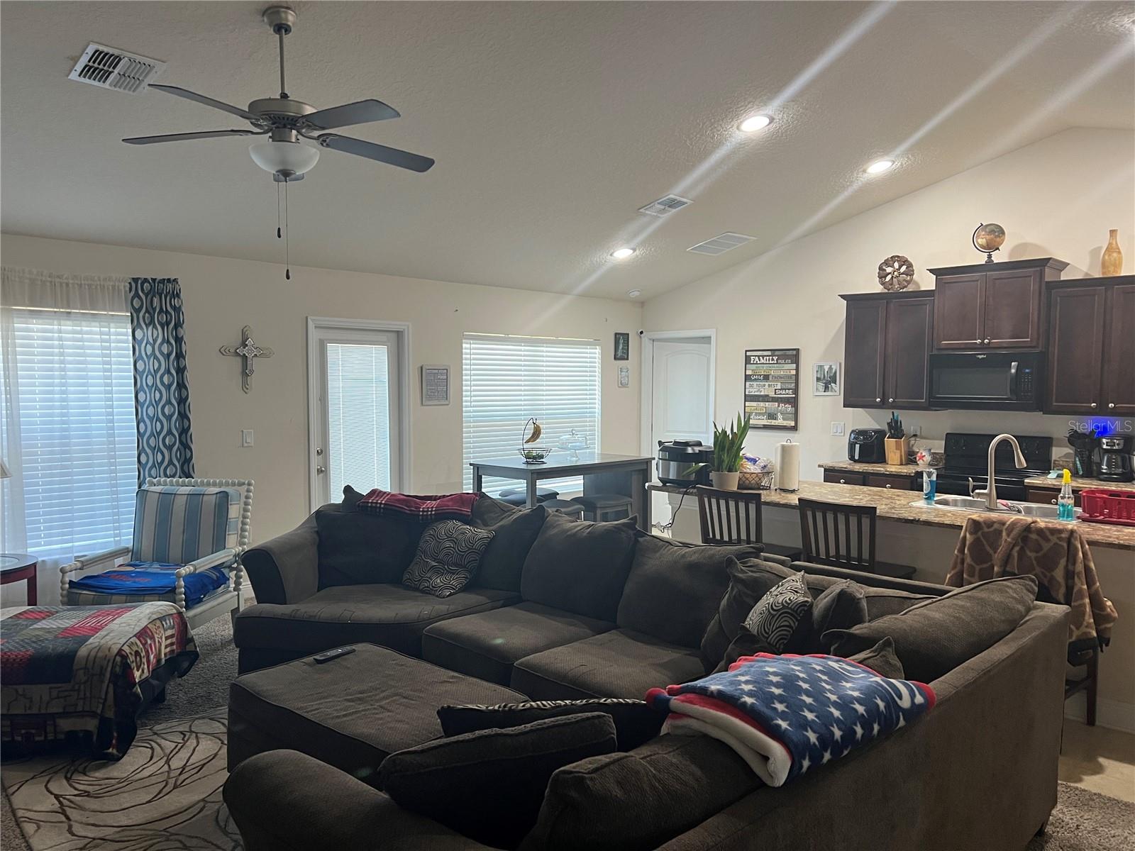 Image 4 of 31 For 31517 Broadwater Avenue
