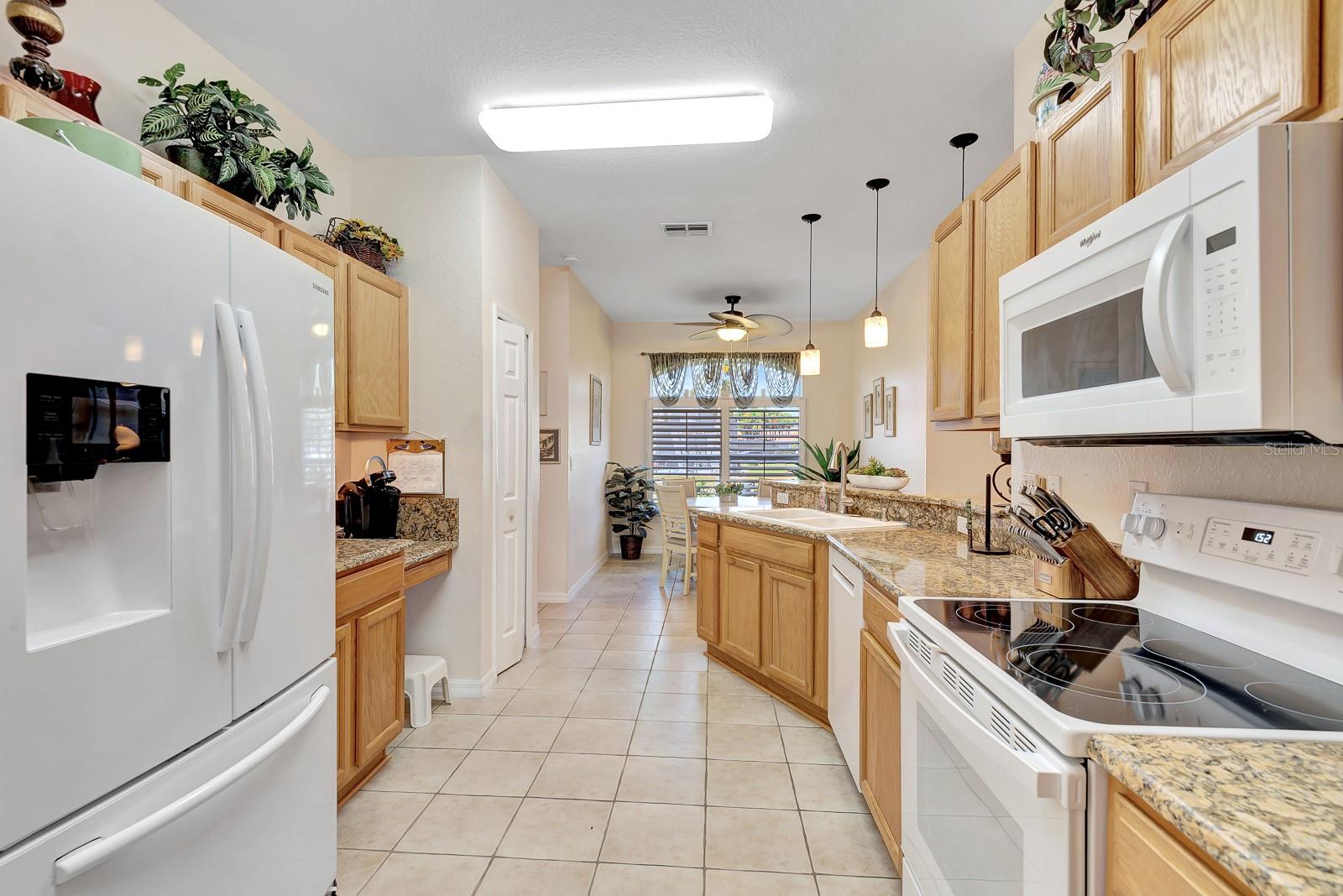 Image 10 of 51 For 24512 Bramhope Court