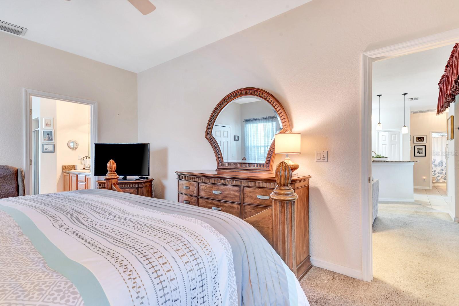 Image 26 of 51 For 24512 Bramhope Court
