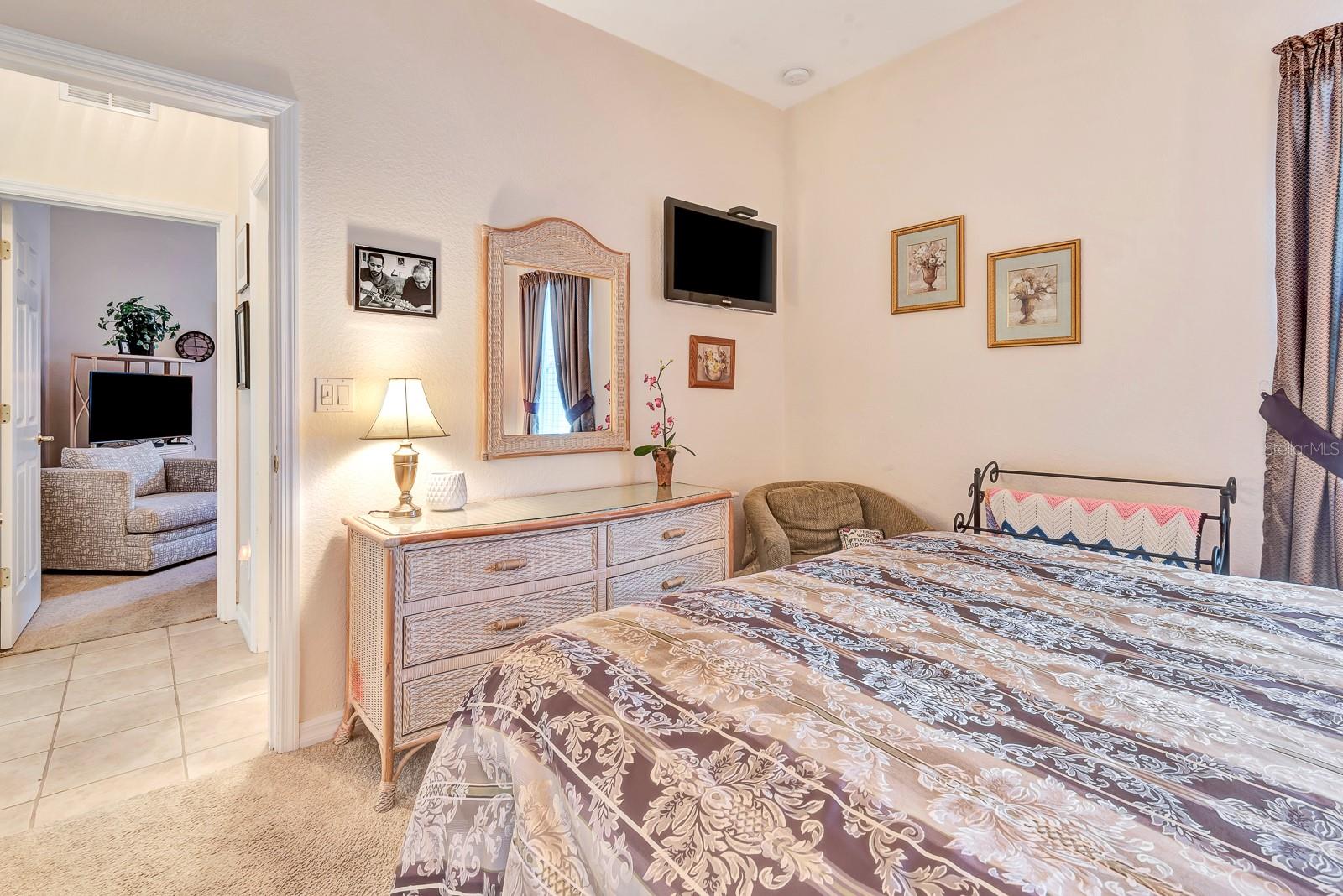 Image 31 of 51 For 24512 Bramhope Court