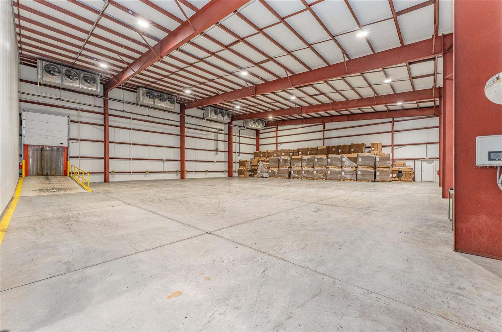 Listing photo id 27 for 2105 Dock Street