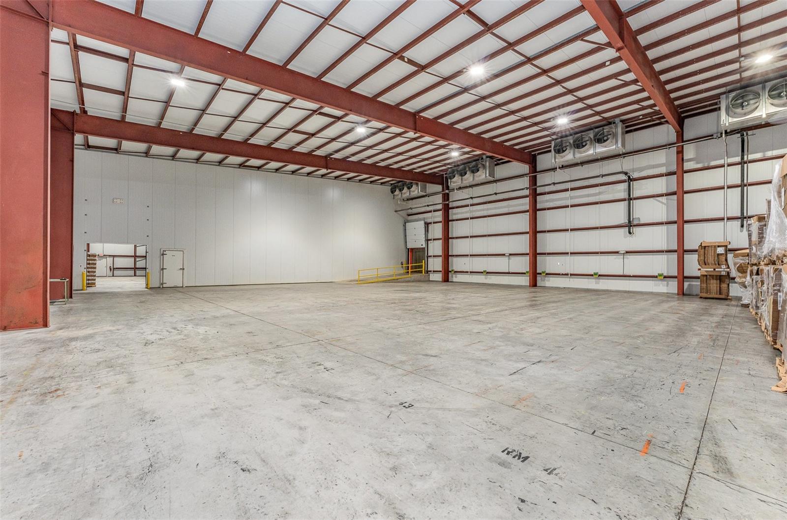 Listing photo id 28 for 2105 Dock Street