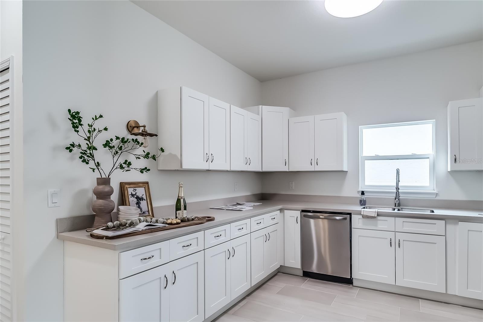 Image 8 of 27 For 1302 Ebro Court
