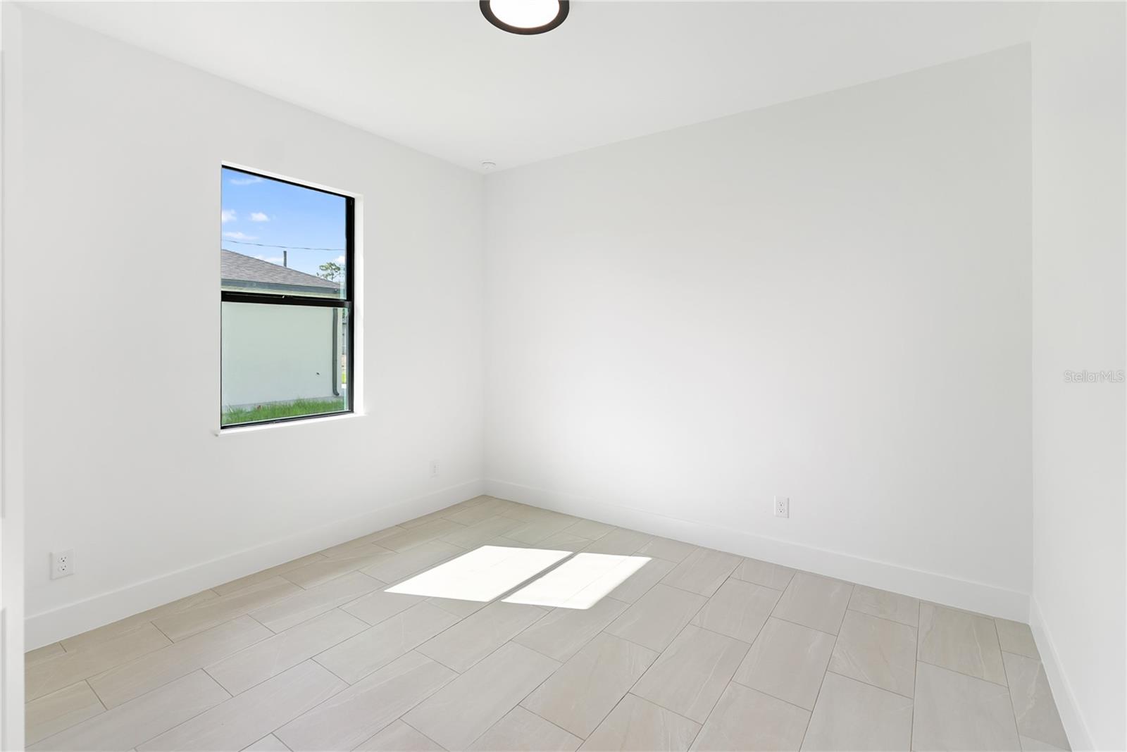 Image 22 of 32 For 2638 Hagerick Lane