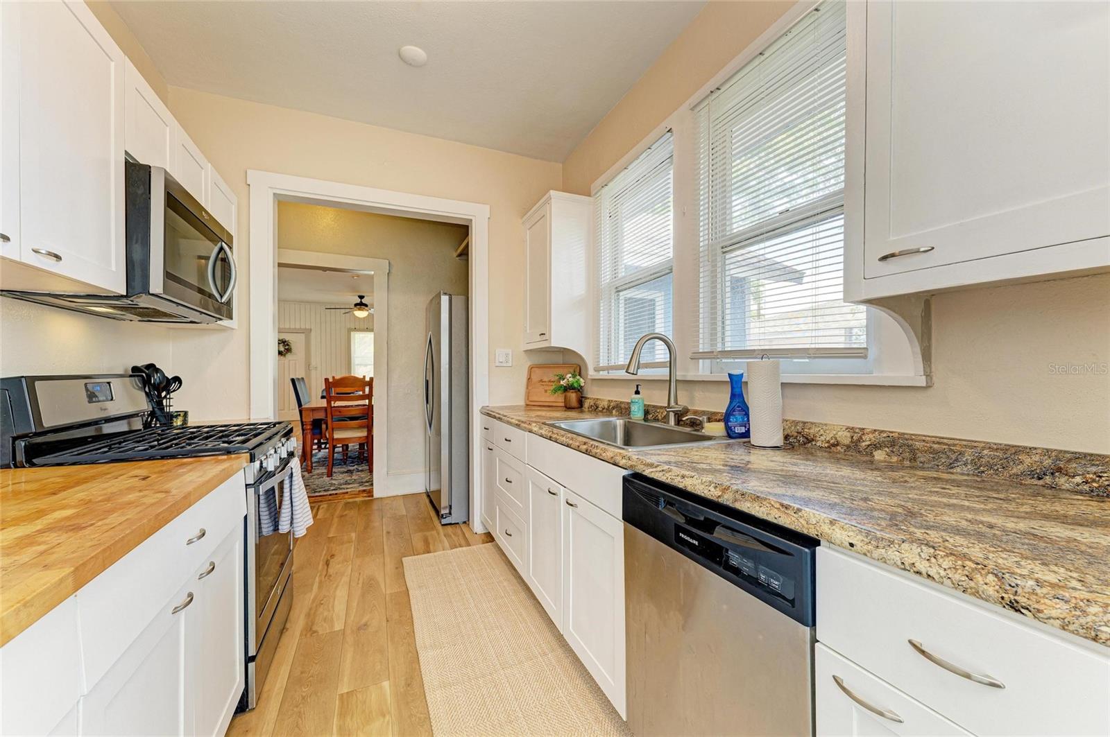 Image 12 of 30 For 2509 8th Avenue W