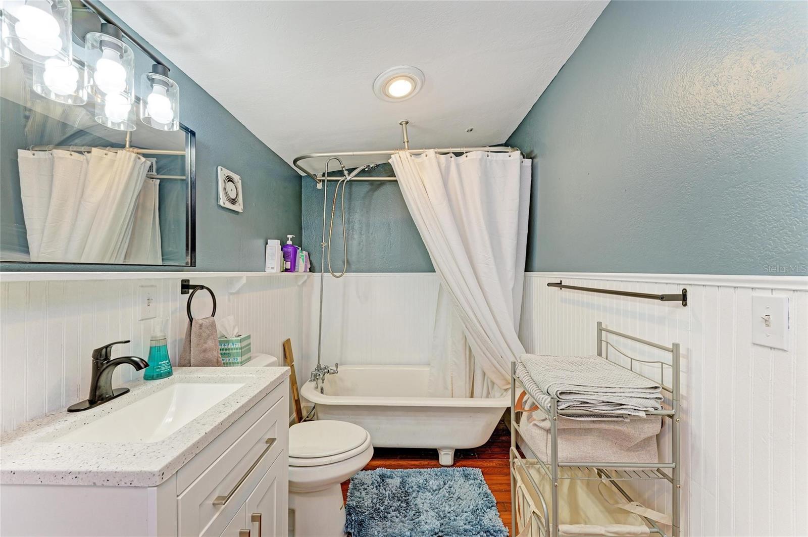 Image 16 of 30 For 2509 8th Avenue W