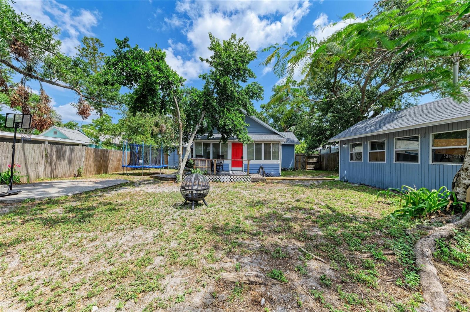 Image 27 of 30 For 2509 8th Avenue W