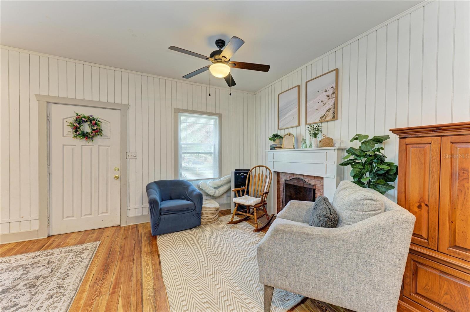 Image 3 of 30 For 2509 8th Avenue W