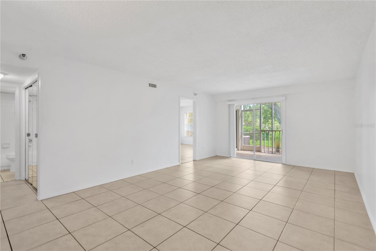 Image 7 of 27 For 6304 Pointe West Boulevard A107