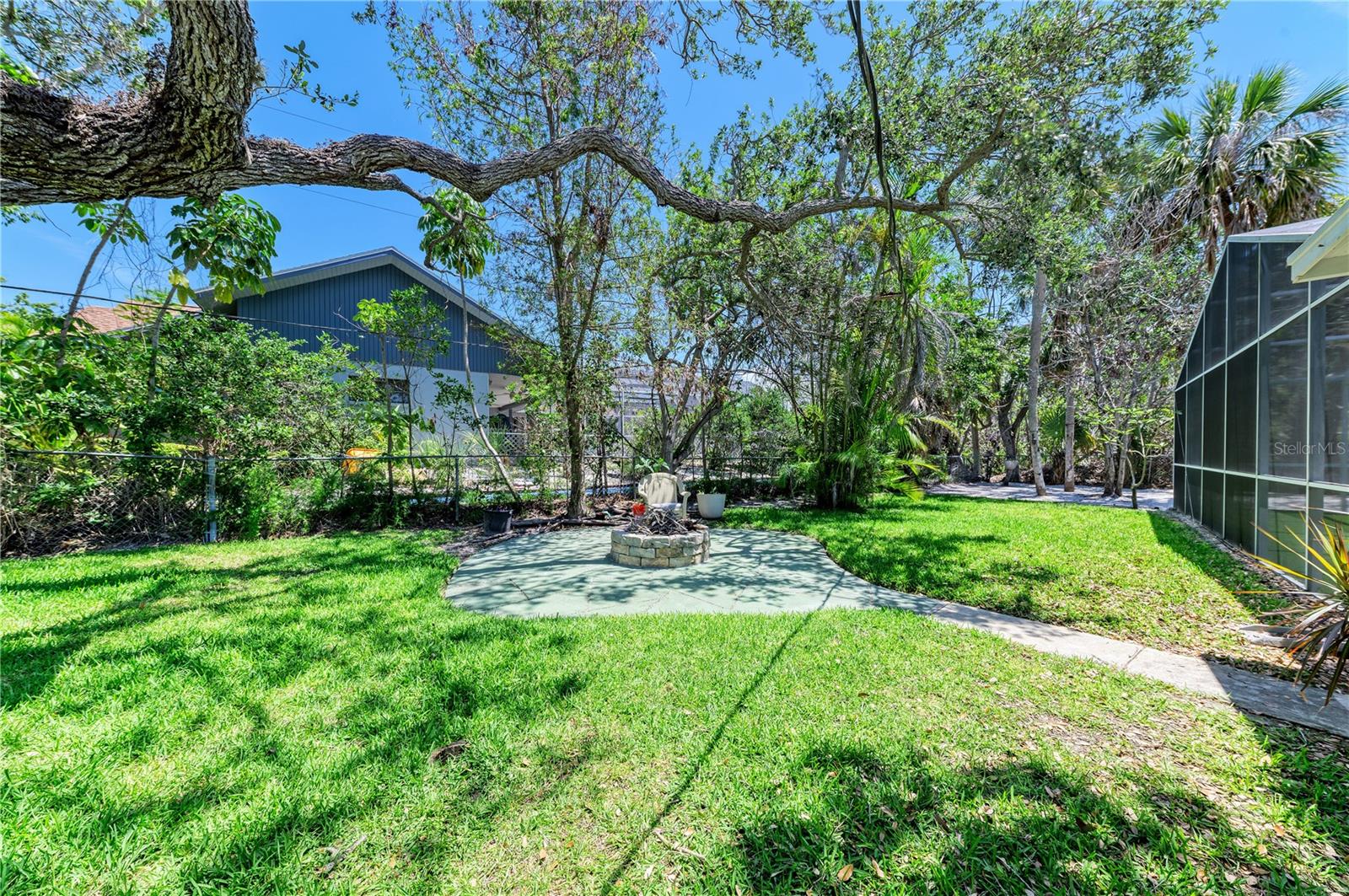 Image 10 of 82 For 5223 Shadow Lawn Drive