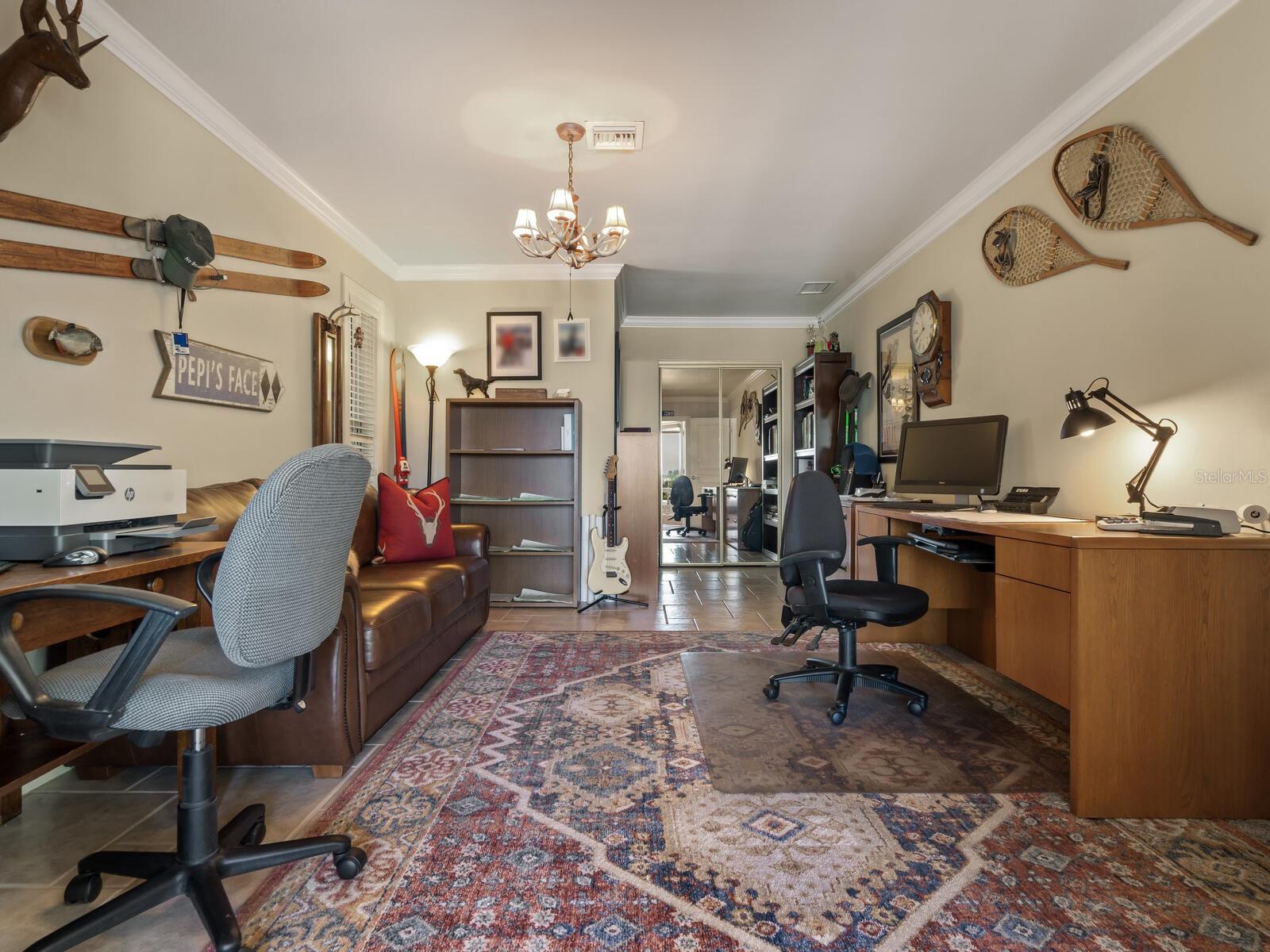 Listing photo id 26 for 7614 Peninsular Drive