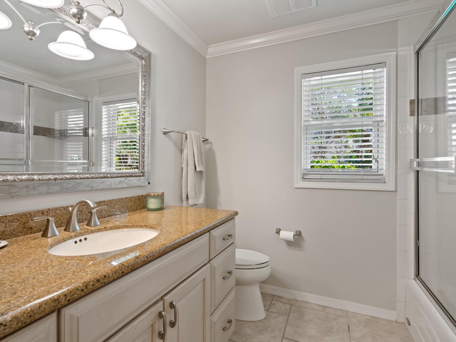 Listing photo id 30 for 7614 Peninsular Drive