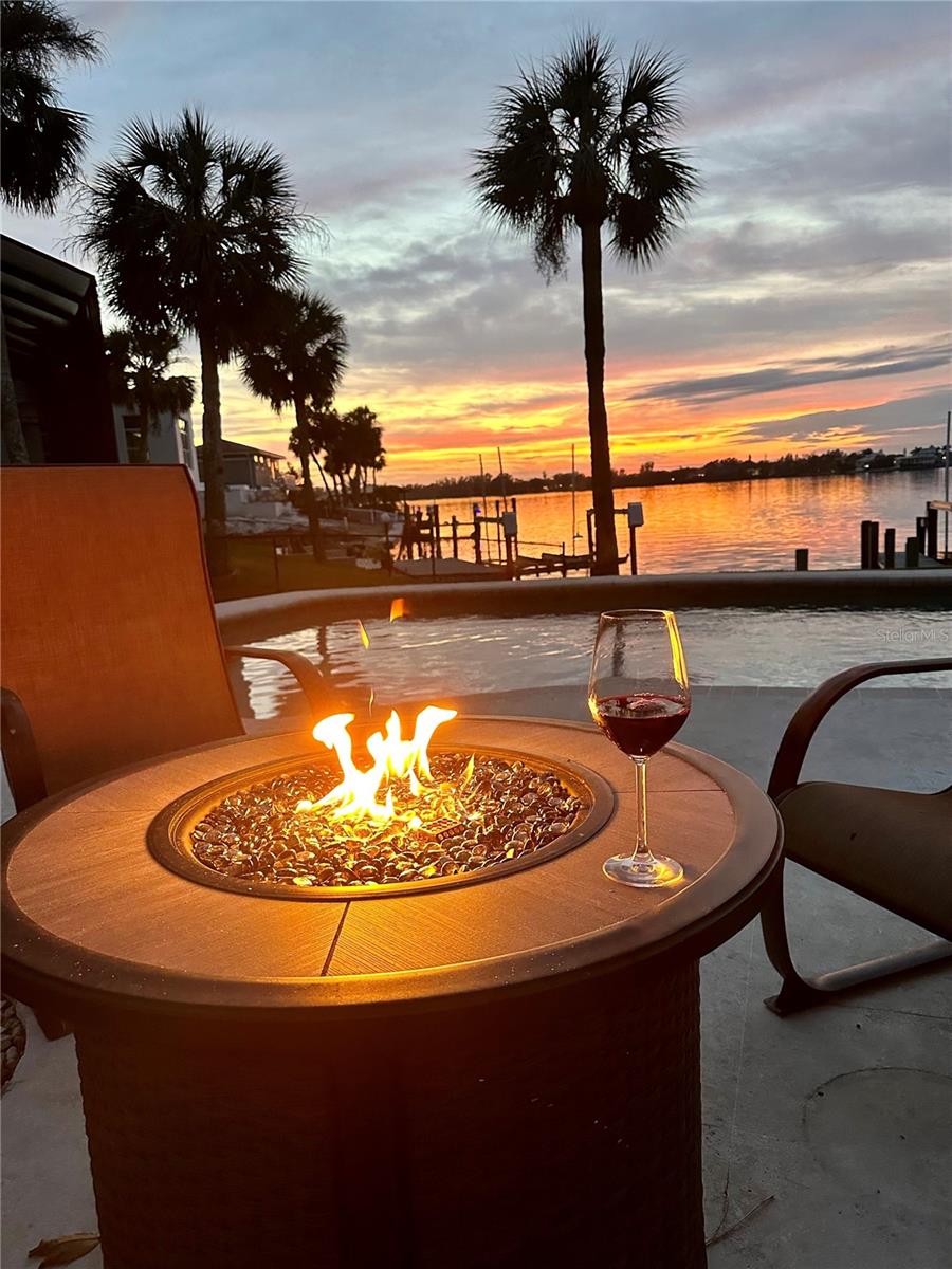 Listing photo id 62 for 7614 Peninsular Drive