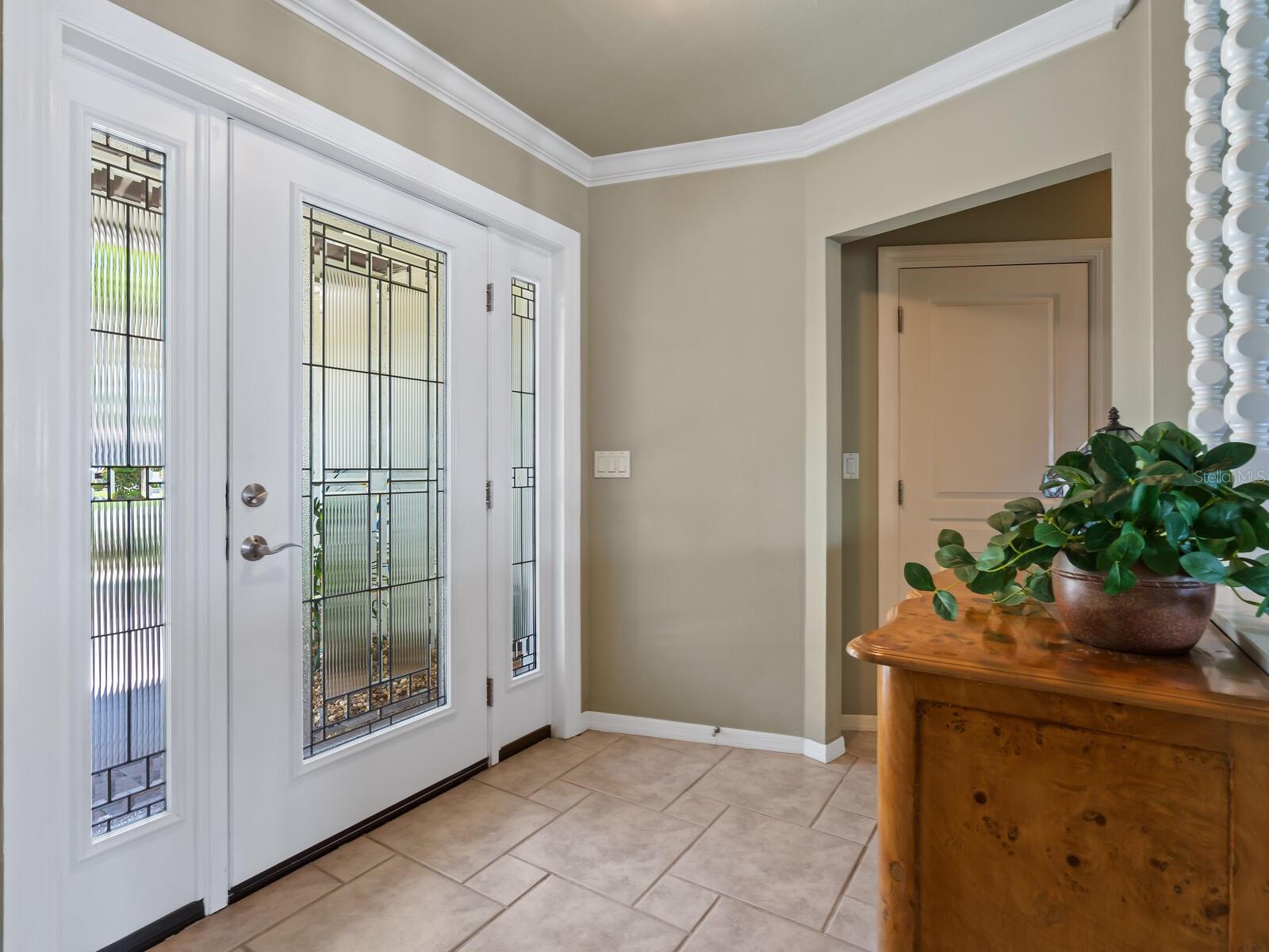 Listing photo id 7 for 7614 Peninsular Drive